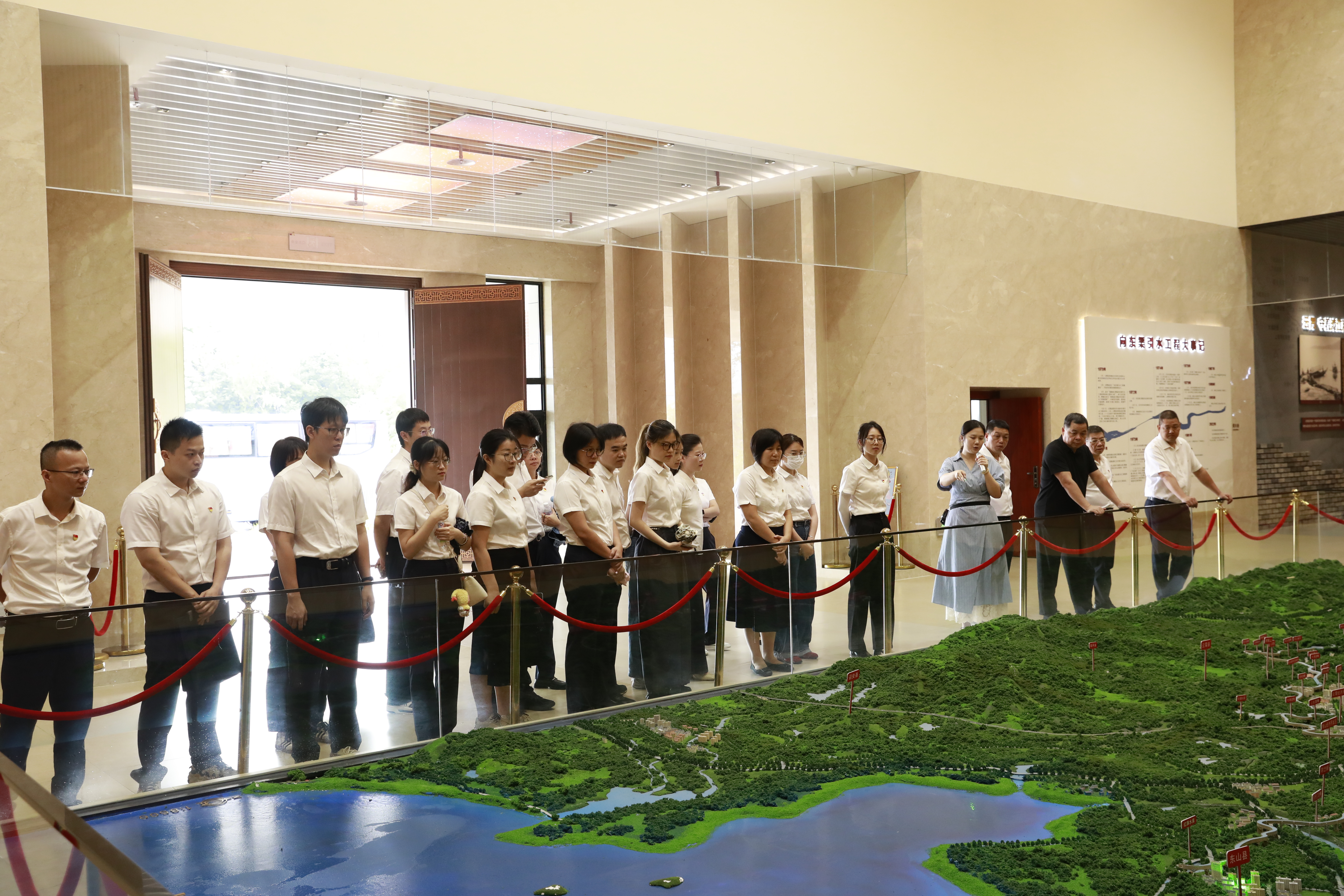向东渠事迹教育基地.jpg